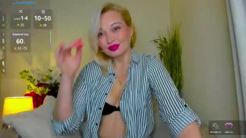 Milena  online show from 04/28/26, 06:46