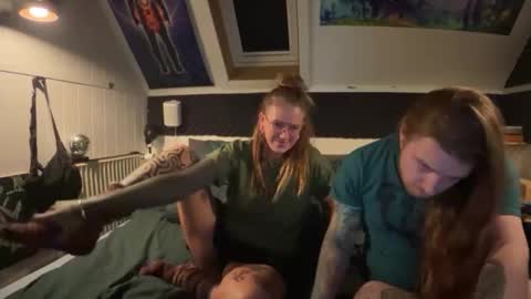 Freyja and Baldur online show from 10/12/25, 01:26