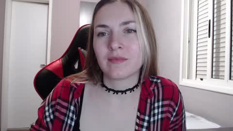Snapshot of naughty_popa chatting on 01/06/25, 01:20 Ann online show from 01/06/25, 01:20