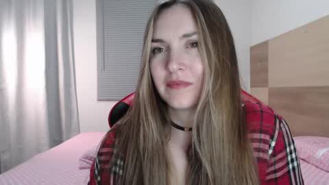Snapshot of naughty_popa chatting on 02/19/25, 04:23 Ann online show from 02/19/25, 04:23