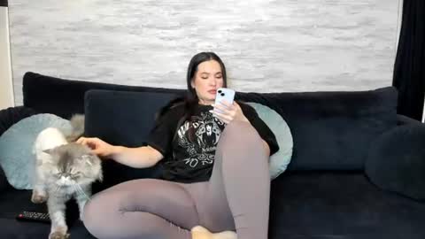 Elena online show from 06/14/26, 11:18