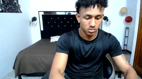 Snapshot of naughty_sebas_ chatting on 01/25/25, 07:07 SEBAS online show from 01/25/25, 07:07