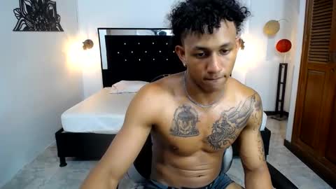 Snapshot of naughty_sebas_ chatting on 02/07/25, 11:13 SEBAS online show from 02/07/25, 11:13