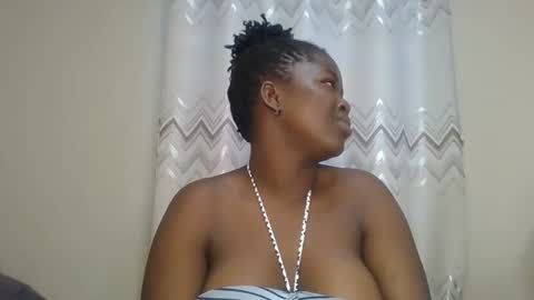 Snapshot of naughty_sluttygal chatting on 09/20/25, 10:05 Lydiah online show from 09/20/25, 10:05