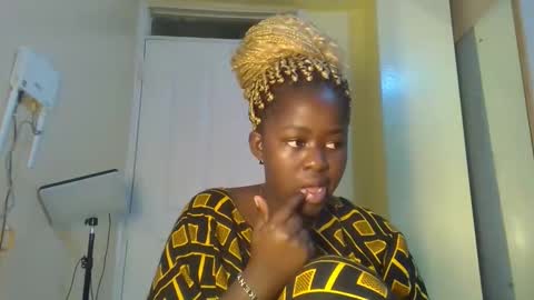 Snapshot of naughty_sluttygal chatting on 10/15/25, 12:55 Lydiah online show from 10/15/25, 12:55