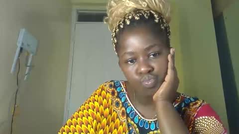 Snapshot of naughty_sluttygal chatting on 10/16/25, 08:59 Lydiah online show from 10/16/25, 08:59