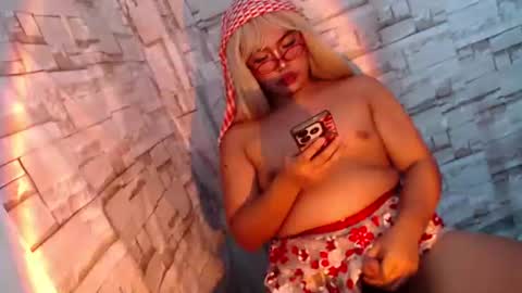 Snapshot of naughty_ursula21xxx chatting on 01/23/25, 04:04 naughty_ursula21xxx online show from 01/23/25, 04:04