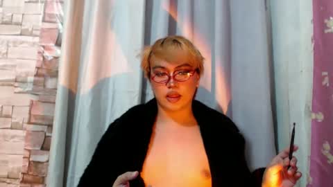 Snapshot of naughty_ursula21xxx chatting on 02/07/25, 12:28 naughty_ursula21xxx online show from 02/07/25, 12:28