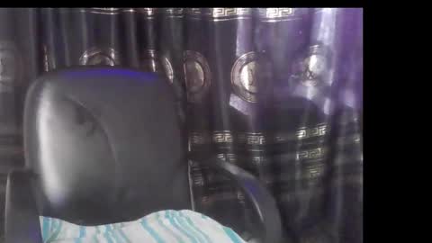 Snapshot of naughty_xxbunny chatting on 11/09/25, 08:56 beauty online show from 11/09/25, 08:56