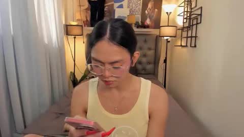 Snapshot of naughtyaurora69 chatting on 12/22/25, 05:59 NaughtyAurora online show from 12/22/25, 05:59