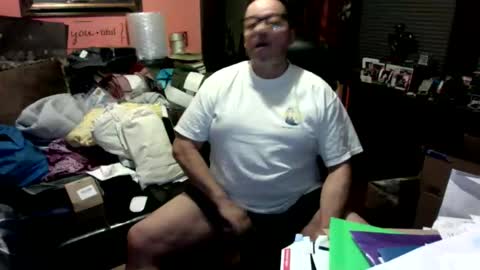 Snapshot of naughtybone chatting on 12/18/25, 09:26 naughtybone online show from 12/18/25, 09:26