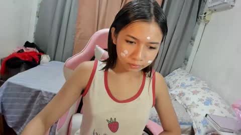 Snapshot of naughtychen18 chatting on 11/18/25, 10:41 naughtychen18 online show from 11/18/25, 10:41