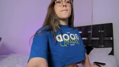 LANAindependent model online show from 04/15/26, 08:10