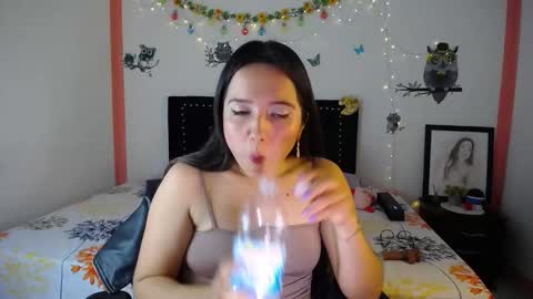 Valeria  online show from 02/11/25, 10:07