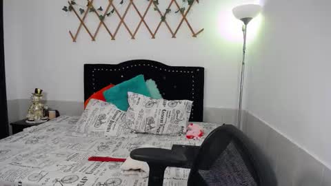 Valeria  online show from 03/06/26, 08:38