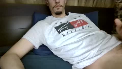 naughtyguy556677 online show from 04/17/26, 12:24