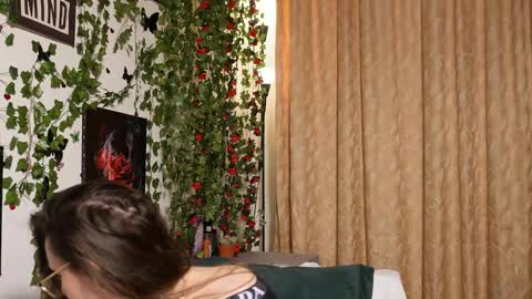 Mya Alexya online show from 10/19/25, 01:01