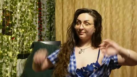 Snapshot of naughtyhomemade17 chatting on 05/23/26, 12:09 Mya Alexya online show from 05/23/26, 12:09