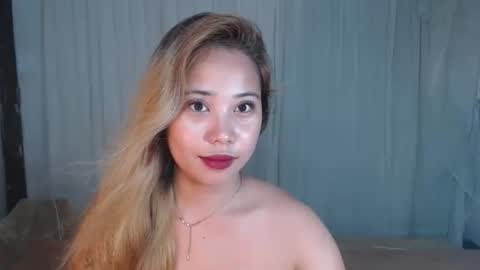 Snapshot of naughtyhotsexyjean chatting on 05/21/26, 03:02 miss jean online show from 05/21/26, 03:02