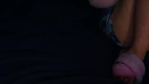 Snapshot of naughtyhotwifeni89 chatting on 02/15/25, 09:37 Naughty Hot Wife n I online show from 02/15/25, 09:37