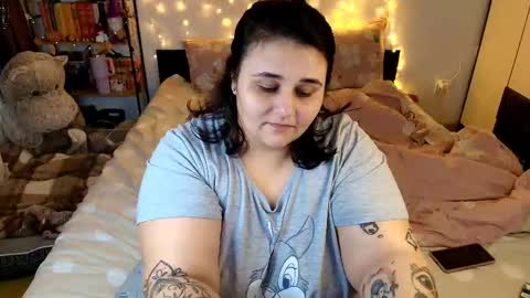 Chris online show from 11/13/25, 04:39