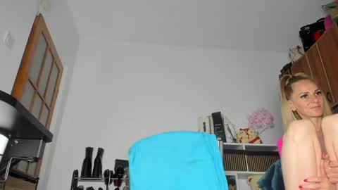 Cassie -  online show from 05/02/26, 07:13