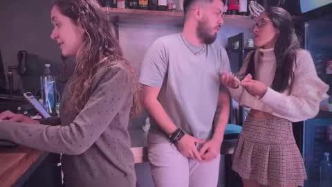 ANDREA STEPH  MIKE online show from 03/02/25, 08:40