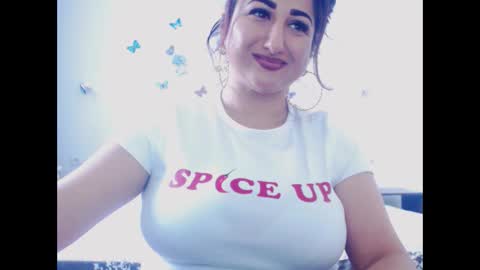 Snapshot of naughtymaya4you chatting on 09/28/25, 11:26 naughtymaya4you online show from 09/28/25, 11:26