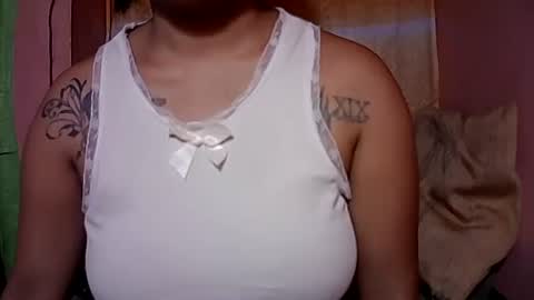 Snapshot of naughtymom_33 chatting on 09/29/25, 10:58 naughtymom_33 online show from 09/29/25, 10:58