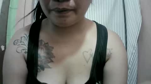 naughtymom_33 online show from 04/09/26, 07:36