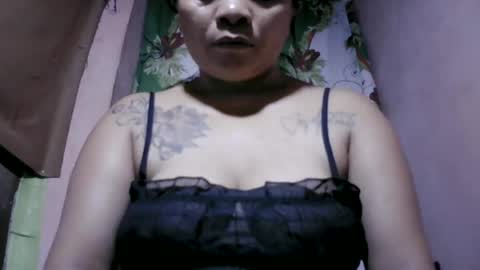 Snapshot of naughtymom_33 chatting on 07/06/26, 04:53 naughtymom_33 online show from 07/06/26, 04:53