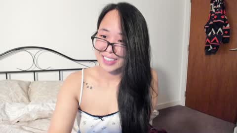 Gigi Chu  online show from 01/12/25, 04:29