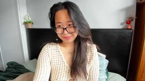Snapshot of naughtynerdygirl chatting on 05/23/26, 08:18 Gigi Chu online show from 05/23/26, 08:18