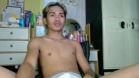 naughtyperfectasian4u online show from 04/03/26, 08:29
