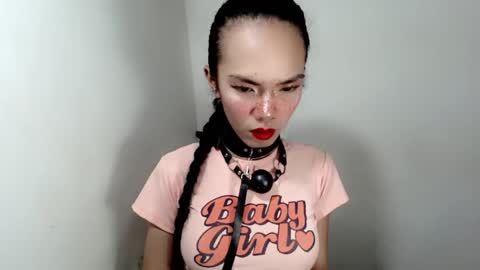 naughtypetiteangel online show from 11/17/25, 08:25