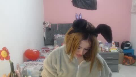 naughtyplayass online show from 03/12/25, 04:35