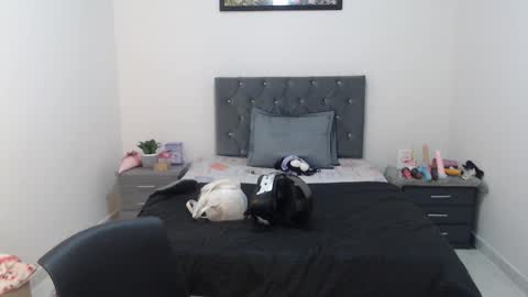 naughtyplayass online show from 09/30/25, 06:24