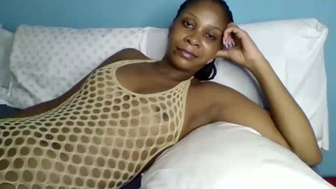 Snapshot of naughtyplaygirl chatting on 04/18/26, 04:44 Sexy online show from 04/18/26, 04:44
