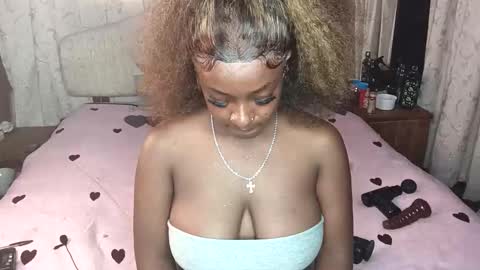 naughtyrebel01 online show from 04/18/26, 10:30