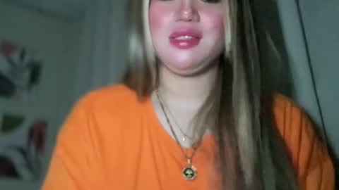 Snapshot of naughtyrosecum chatting on 02/03/25, 05:14 Rose Wilson online show from 02/03/25, 05:14