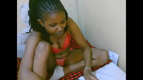 Snapshot of naughtysammur25 chatting on 11/23/25, 11:59 naughtyqueen online show from 11/23/25, 11:59