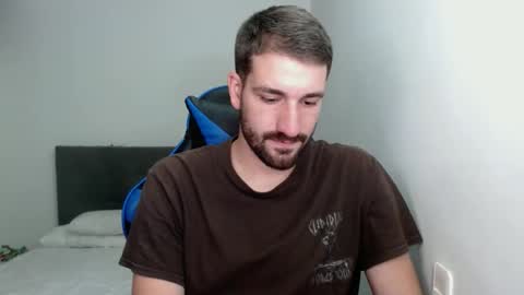 Snapshot of naugthy18boy chatting on 12/16/24, 07:43 Nico online show from 12/16/24, 07:43