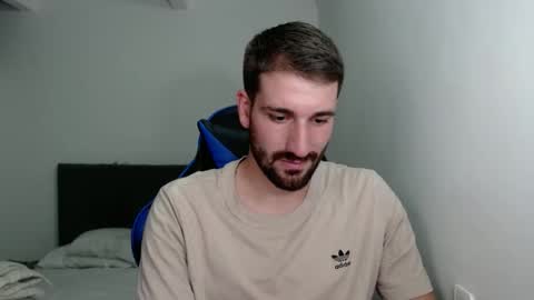 Snapshot of naugthy18boy chatting on 12/17/24, 10:11 Nico online show from 12/17/24, 10:11