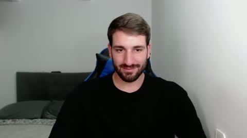 Snapshot of naugthy18boy chatting on 01/27/25, 07:46 Nico online show from 01/27/25, 07:46