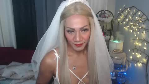 Janna Mae online show from 11/12/25, 04:51