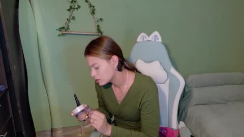 Snapshot of naugthy_muse chatting on 01/10/26, 01:29 sabrina online show from 01/10/26, 01:29