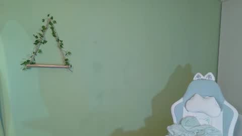 Snapshot of naugthy_muse chatting on 01/15/26, 04:28 sabrina online show from 01/15/26, 04:28