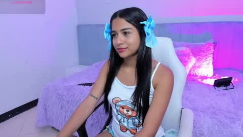 Snapshot of naugthy_skinny chatting on 10/16/25, 06:31 Angela online show from 10/16/25, 06:31