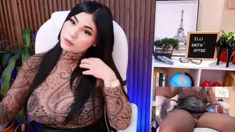 Snapshot of naugthyelli chatting on 05/19/26, 08:15 online show from 05/19/26, 08:15