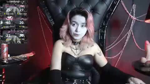 Snapshot of navier__ chatting on 06/24/26, 04:22 Navier online show from 06/24/26, 04:22